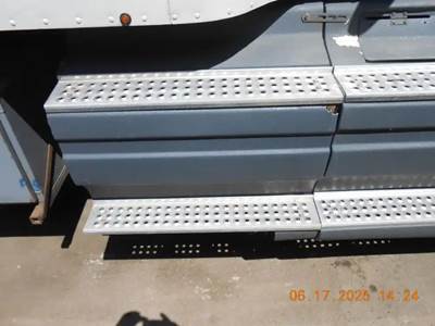 International 9400 Right Tank Fairing