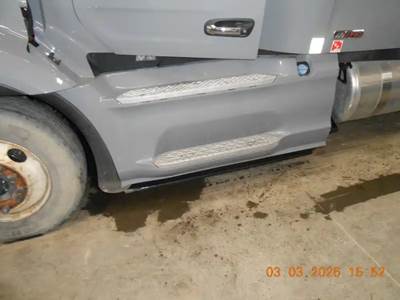 Peterbilt 579 Left Tank Fairing