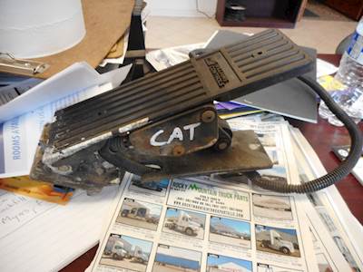 Freightliner Throttle Position Sensor for a 1996 Freightliner CABOVER