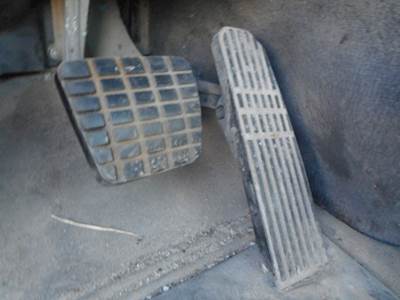 Freightliner Century Class Throttle Position Sensor for a 2006 Freightliner COLUMBIA