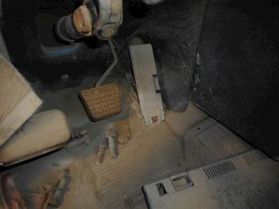 Mack CH613 Throttle Position Sensor for a 1997 Mack CH 613