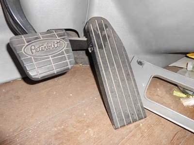 Peterbilt 589 Throttle Position Sensor for a 2018 Peterbilt 579