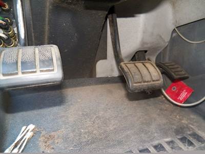 Volvo VNL Throttle Position Sensor