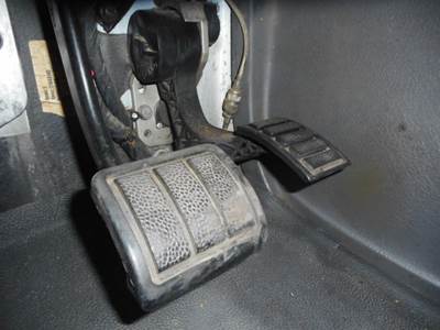 Volvo VNL Throttle Position Sensor