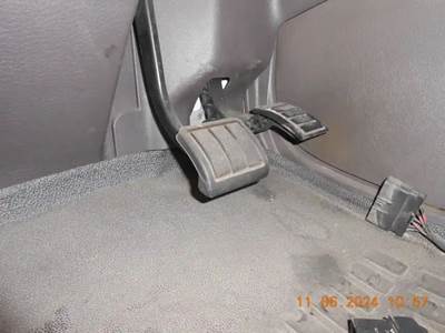 Volvo VNL Throttle Position Sensor