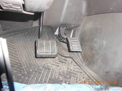 Volvo VNR Throttle Position Sensor