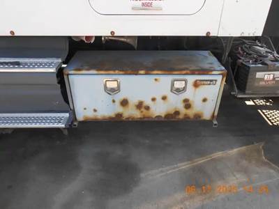 International 9400 Tool Box