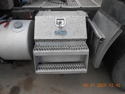 Kenworth W900 Tool Box