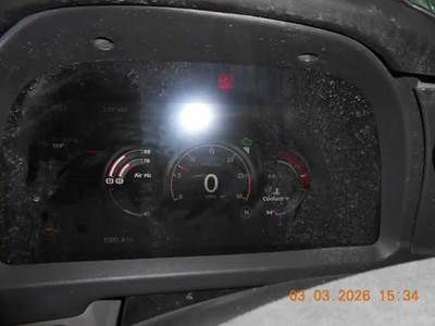 Eaton-Fuller EE0-18F112C Transmission for a 2023 Peterbilt 579