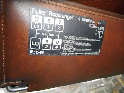 Eaton-Fuller RTX14609B Transmission for a 1989 Volvowhitegmc