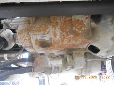Eaton-Fuller RTX14708LL Transmission for a 1995 Autocar ACL64