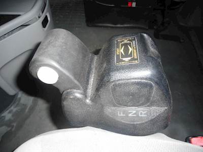 Meritor-Rockwell MO-16Z12A Transmission for a 2003 Volvo VNL