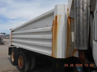Used 17 FT Dump Bed Truck Body for Volvo Autocar