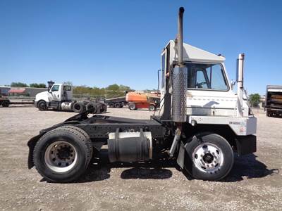 Kalmar Ottawa 30 Yard Spotter Truck