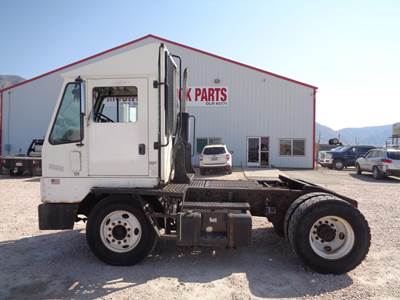 Kalmar Ottawa Yard Spotter Truck - 6 Speed Automatic