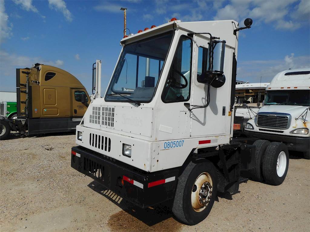 2005 ottawa 30 single axle yard spotter truck caterpillar spotter truck