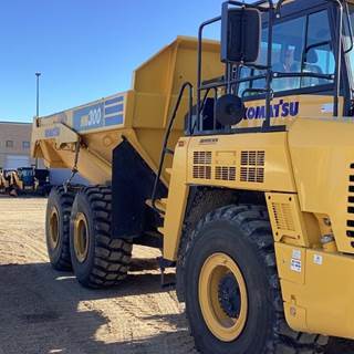 Komatsu HM300-5 Articulated Truck