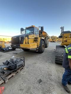 Komatsu HM400-5 Articulated Truck