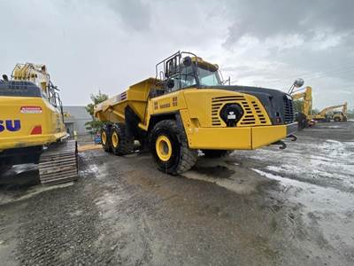Komatsu HM400-5 Articulated Truck