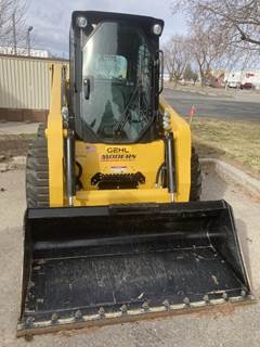Gehl R260 Skid Steer