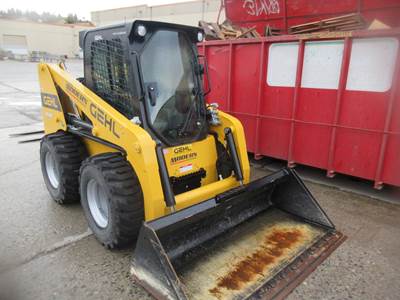 Gehl R260 Skid Steer