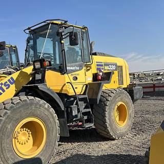 Komatsu WA320-8 Wheel Loader