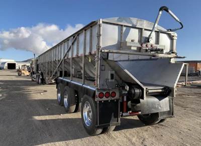 BTR 50x96 Tri Axle Stainless Steel Belt Trailer - Air Ride, Fixed Spread Axle