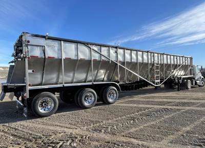 BTR 53x102 Tri Axle Stainless Steel Belt Trailer - Air Ride, Fixed Axle
