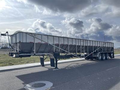 BTR 53ft Quad Axle Stainless Steel Belt Trailer - Air Ride, Fixed Spread Axle