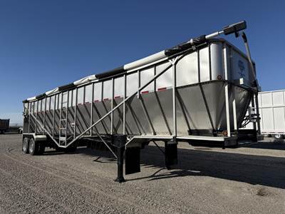 BTR 44x102 Tandem Axle Stainless Steel Belt Trailer - Air Ride, Fixed Axle