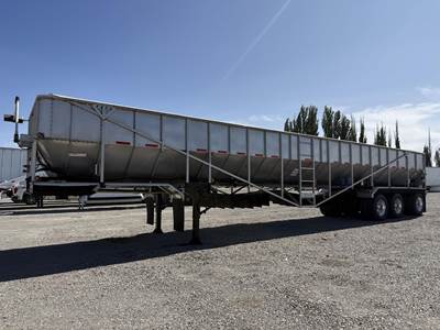 BTR 50x96 Tri Axle Stainless Steel Belt Trailer - Air Ride, Fixed Spread Axle