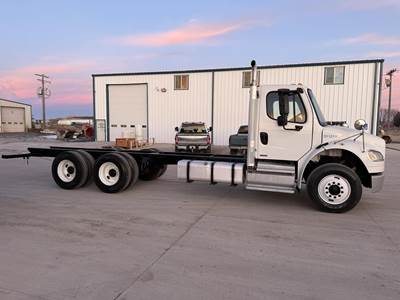 Freightliner M2 106 Cab & Chassis Truck - Cummins, 300HP, 6 Speed Allison Rds Automatic