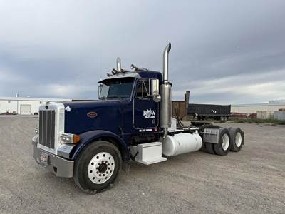 Peterbilt 378 Day Cab Truck - Detroit, 18 Speed Manual