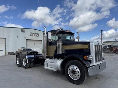 Peterbilt 378 Day Cab Truck - Cummins 525HP, 18 Speed Manual