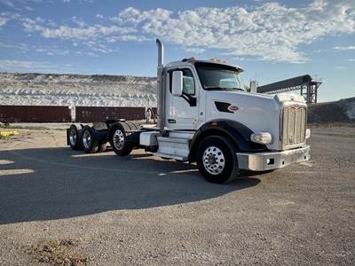 Peterbilt 567 Tri Axle Day Cab Truck - Paccar 455HP, 12 Speed Automatic