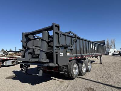 BTR MNR40 Dry Manure Spreader