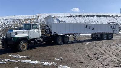 BTR MNR4X38 Dry Manure Spreader