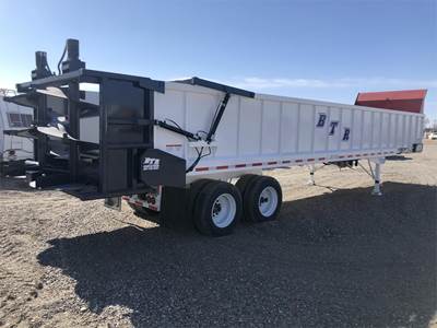 BTR MNR4X38 Dry Manure Spreader