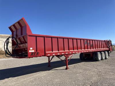 BTR 44x102 Tri Axle Steel Live Floor Trailer - Air Ride