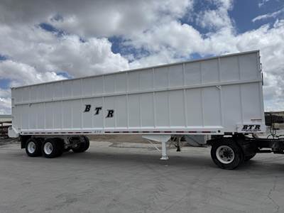 BTR 40x102 Tandem Axle Steel Live Floor Trailer - Spring