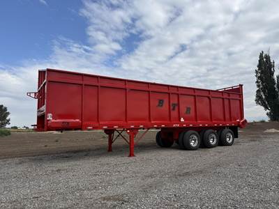 BTR 38x102 Tri Axle Steel Live Floor Trailer - Air Ride, Fixed Axle