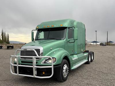 Freightliner Columbia 120 Sleeper Semi Truck - Mid Roof Sleeper, Detroit 450HP, 10 Speed Manual