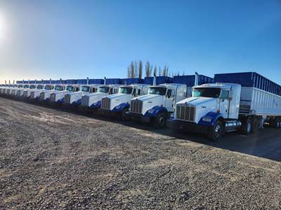 Kenworth T800 Sleeper Semi Truck