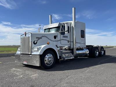 Kenworth W900 Sleeper Semi Truck - 72" Mid Roof Sleeper, Caterpillar 355HP, 18 Speed Manual