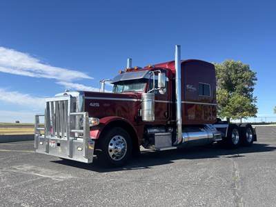 Peterbilt 389 Sleeper Semi Truck - 69" Raised Roof Sleeper, Caterpillar 550HP, 18 Speed Manual